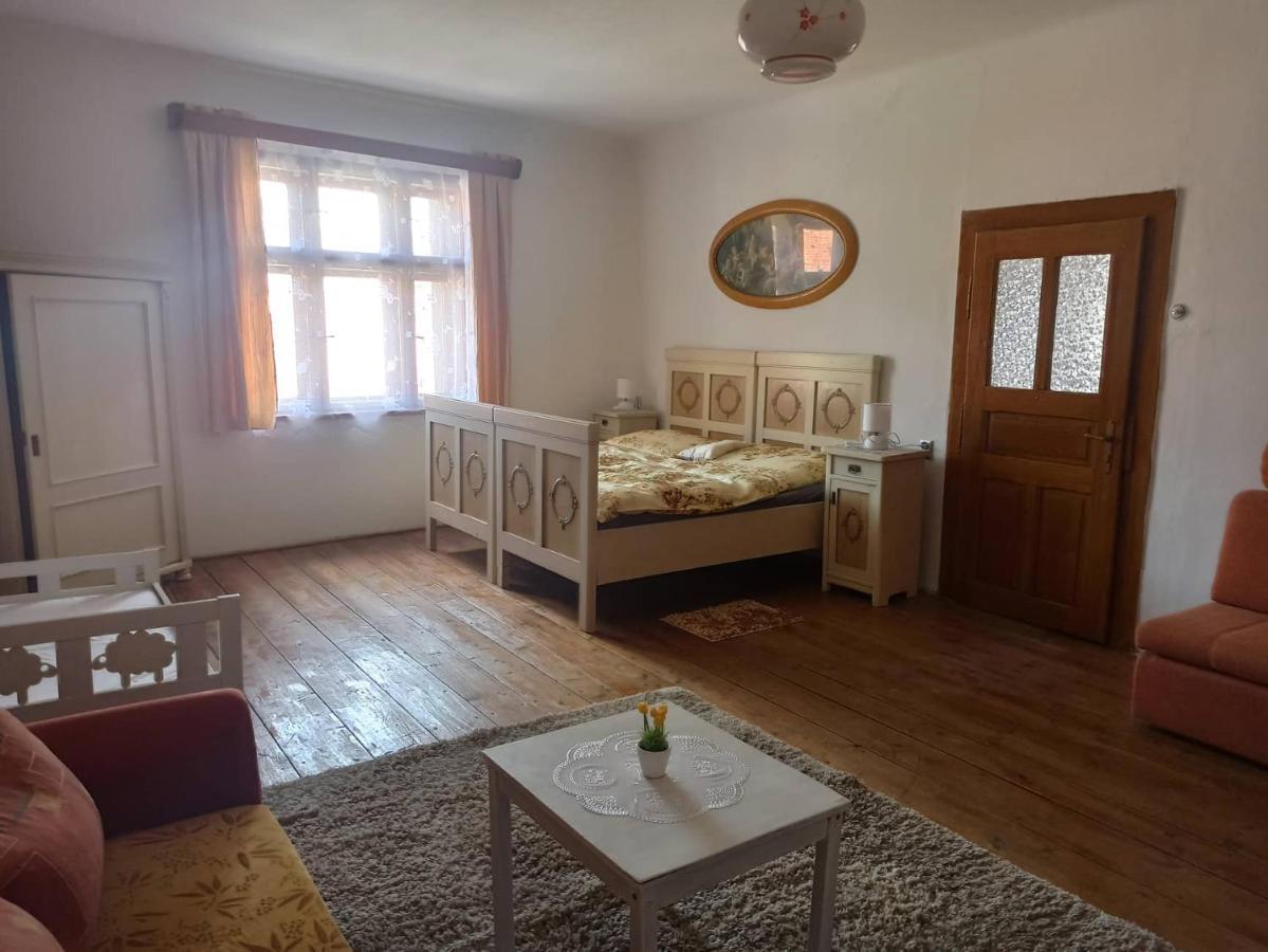 Apartman Menany Εξωτερικό φωτογραφία