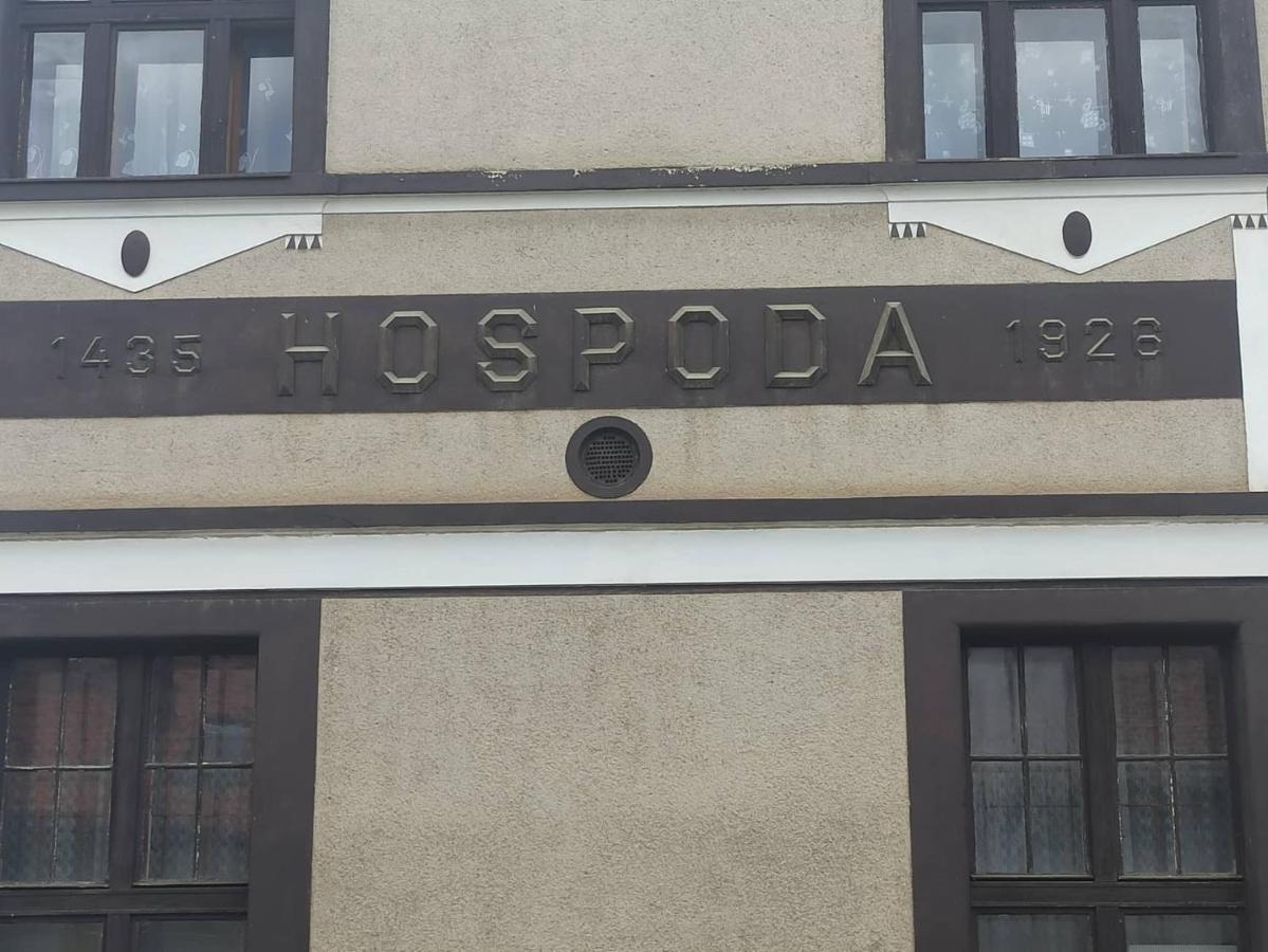 Apartman Menany Εξωτερικό φωτογραφία
