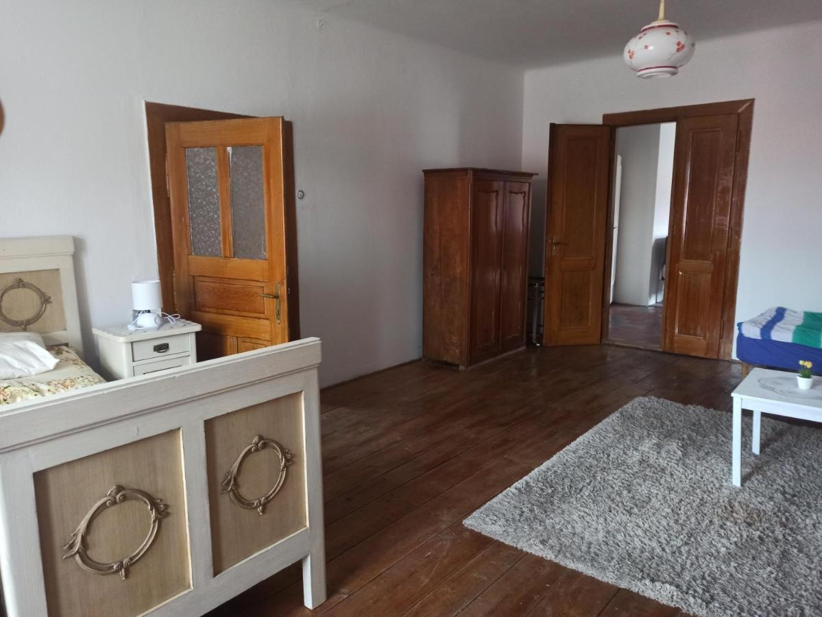 Apartman Menany Εξωτερικό φωτογραφία